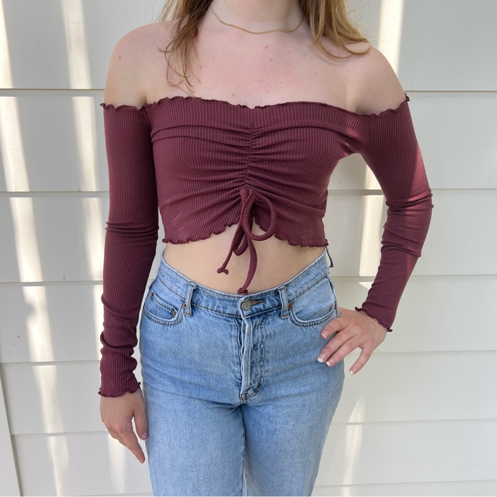 Burgundy ruched cropped long sleeve